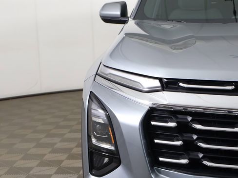 Used 2026 Chevrolet Equinox LT FWD image 15