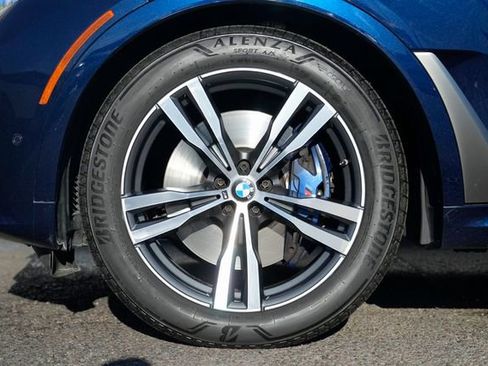 Used 2020 BMW X7 M50i w/ Dynamic Handling Package image 13