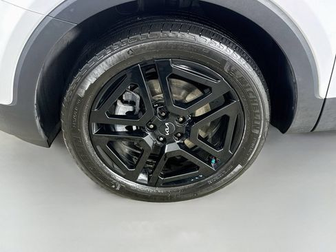 Certified 2024 Kia Telluride EX X-Line AWD/4WD image 16