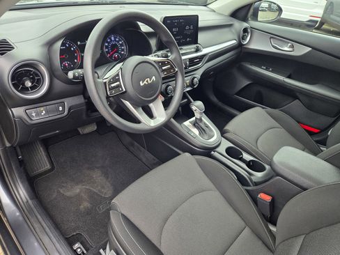 Certified 2023 Kia Forte LXS w/ LXS Technology Package image 10