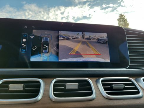 Certified 2025 Mercedes-Benz GLE 580 4MATIC image 32