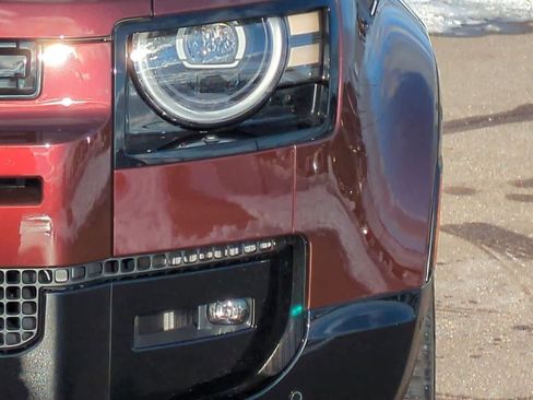 New 2026 Land Rover Defender 130 X-Dynamic SE image 10