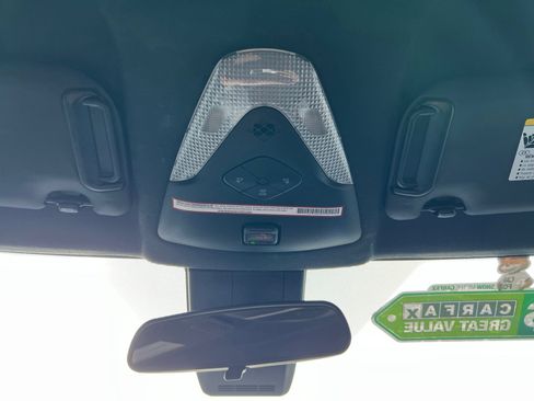 Used 2021 Toyota C-HR XLE FWD image 33