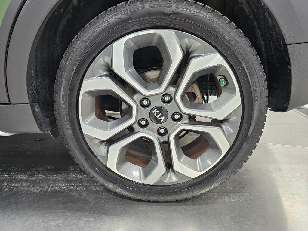 Used 2020 Kia Soul X-Line FWD image 9