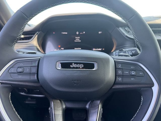 New 2026 Jeep Grand Cherokee Altitude AWD/4WD image 17