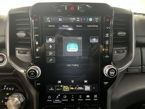 Used 2024 RAM 1500 Laramie AWD/4WD image 13
