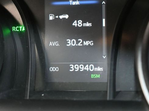 Used 2024 Toyota Camry SE image 29