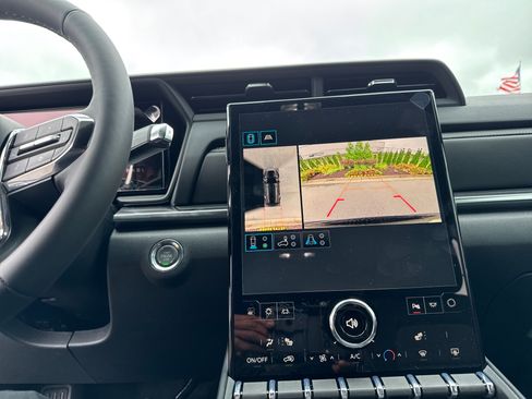 New 2026 GMC Terrain Elevation FWD image 24