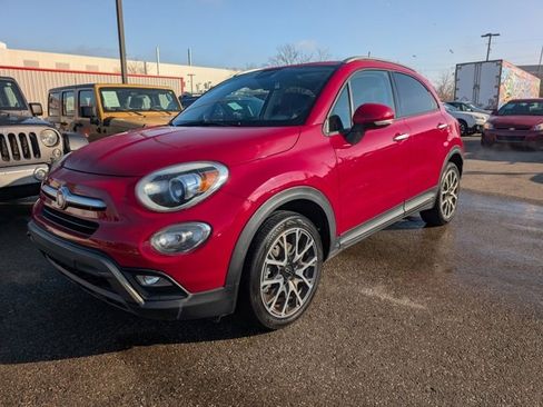 Used 2018 FIAT 500X Trekking image 3