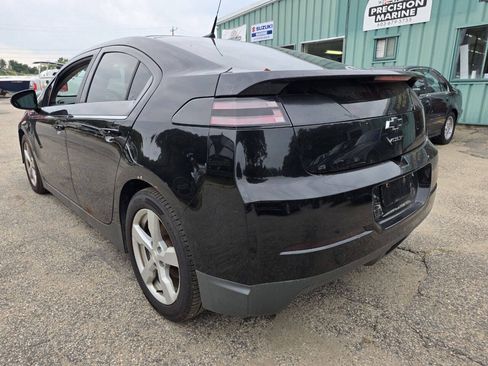 Used 2013 Chevrolet Volt FWD image 11