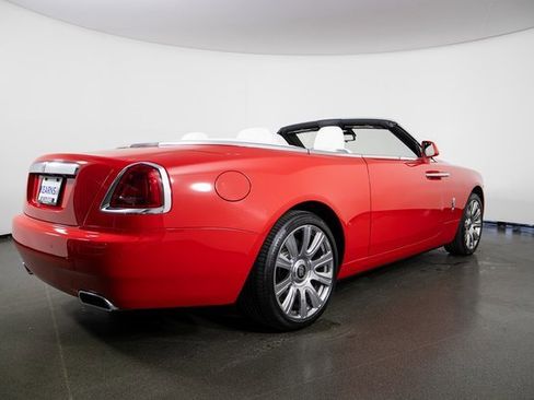 Used 2017 Rolls-Royce Dawn image 8