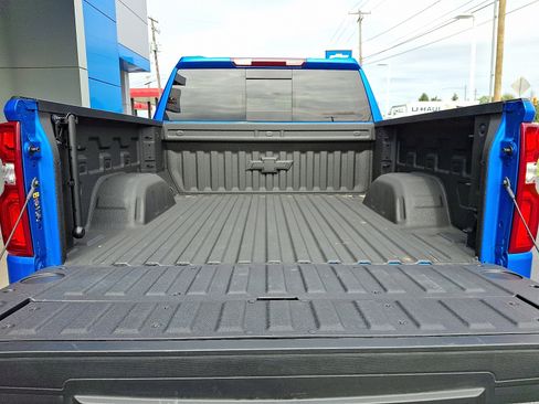 Used 2025 Chevrolet Silverado 1500 LT Trail Boss w/ LT Trail Boss Premium Package image 32