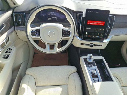 New 2026 Volvo XC90 T8 Ultra w/ Protection Package Premier image 8