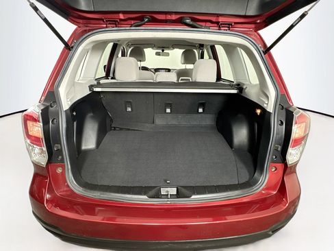 Used 2018 Subaru Forester 2.5i AWD/4WD image 23