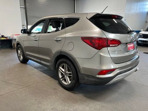 Used 2018 Hyundai Santa Fe Sport FWD image 5