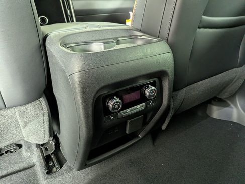 New 2026 GMC Acadia AT4 w/ Luxury Package AWD/4WD image 34