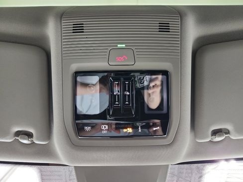 New 2026 Volkswagen Atlas Peak Edition AWD/4WD image 28