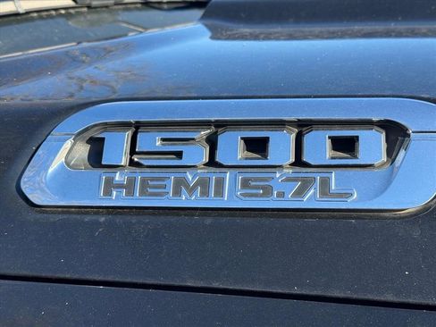 Used 2019 RAM 1500 Big Horn image 2