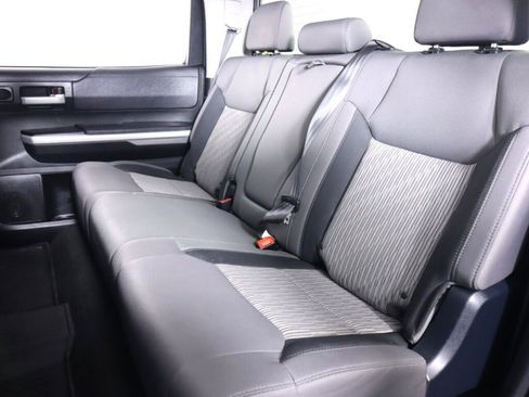Used 2017 Toyota Tundra SR5 RWD image 32