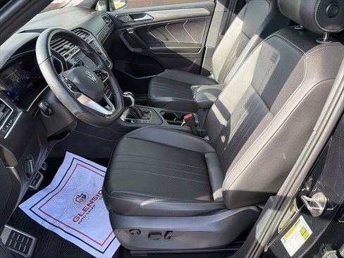 Used 2023 Volkswagen Tiguan SE R-Line image 11