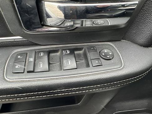 Used 2017 RAM 1500 Laramie w/ Convenience Group image 6