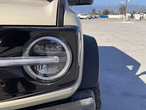 New 2026 Ford Bronco Badlands image 8