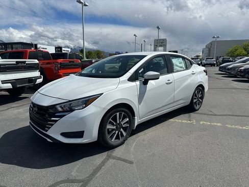 New 2025 Nissan Versa SV w/ Trunk Package FWD image 5