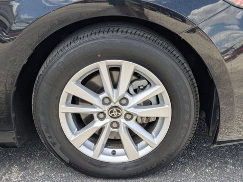 Used 2025 Toyota Camry LE FWD image 29