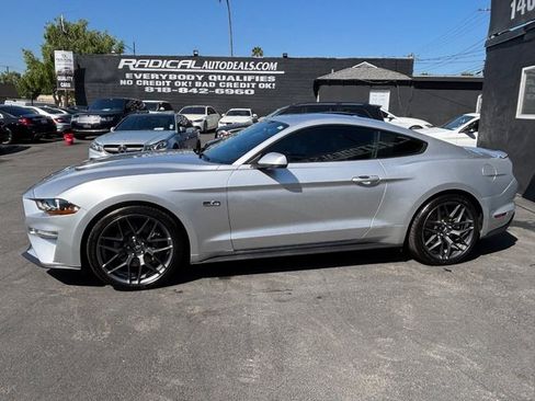 Used 2018 Ford Mustang GT Premium RWD image 19