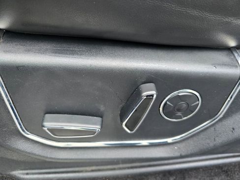 Used 2018 Ford F150 Platinum w/ Equipment Group 701A Luxury image 25