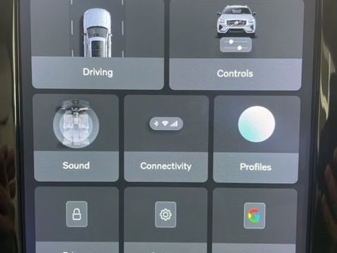 Certified 2023 Volvo XC60 B5 Plus image 22