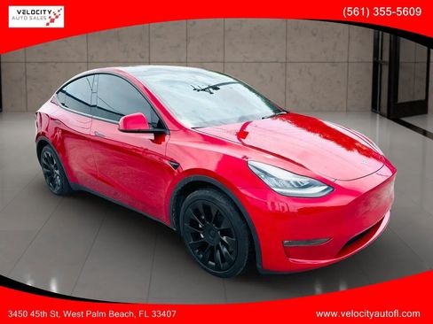 Used 2021 Tesla Model Y Long Range AWD/4WD image 1