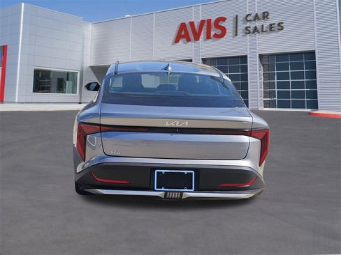 Used 2025 Kia K4 LXS image 5