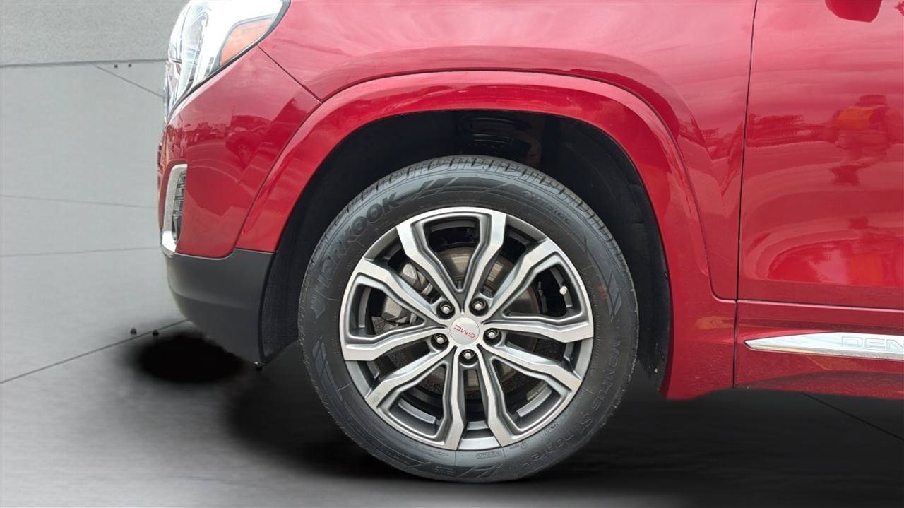 Used 2019 GMC Terrain Denali w/ Driver Alert Package II AWD/4WD image 31