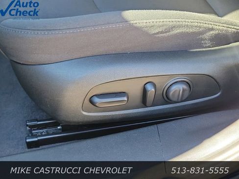 Used 2023 Chevrolet Malibu LT FWD image 25