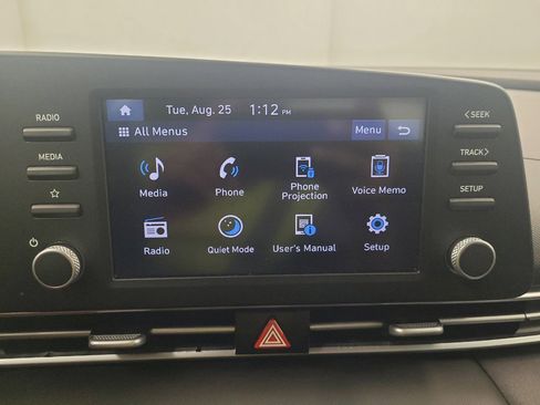 Used 2025 Hyundai Elantra SE FWD image 25