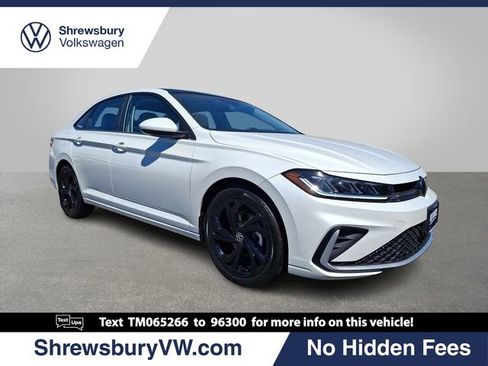 New 2026 Volkswagen Jetta SE FWD image 1