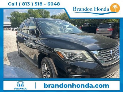 Used 2018 Nissan Pathfinder SL image 1