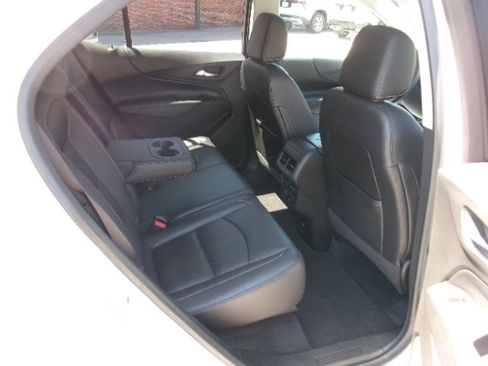 Used 2018 Chevrolet Equinox Premier image 14