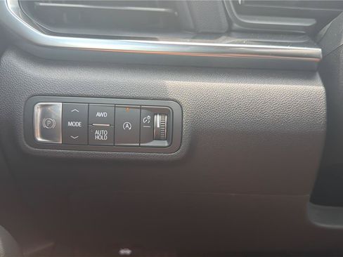 New 2026 GMC Terrain Elevation w/ Elevation Premium Package AWD/4WD image 15