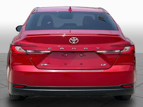 Used 2025 Toyota Camry LE w/ Convenience Package FWD image 5
