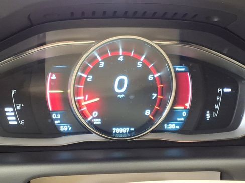 Used 2015 Volvo XC60 T5 image 11