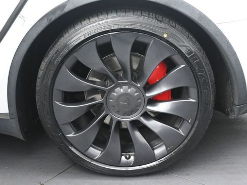 Used 2022 Tesla Model Y Performance AWD/4WD image 35