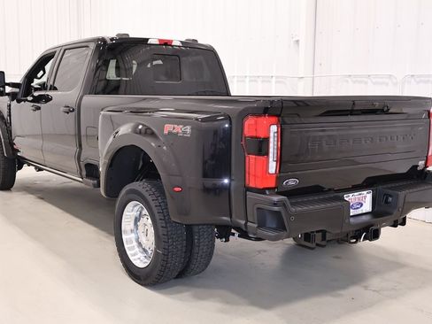 New 2026 Ford F450 Platinum w/ FX4 Off-Road Package AWD/4WD image 7