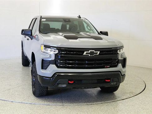 Used 2024 Chevrolet Silverado 1500 LT Trail Boss AWD/4WD image 2