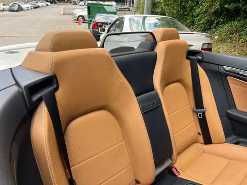 Used 2015 Mercedes-Benz E 550 Cabriolet image 34