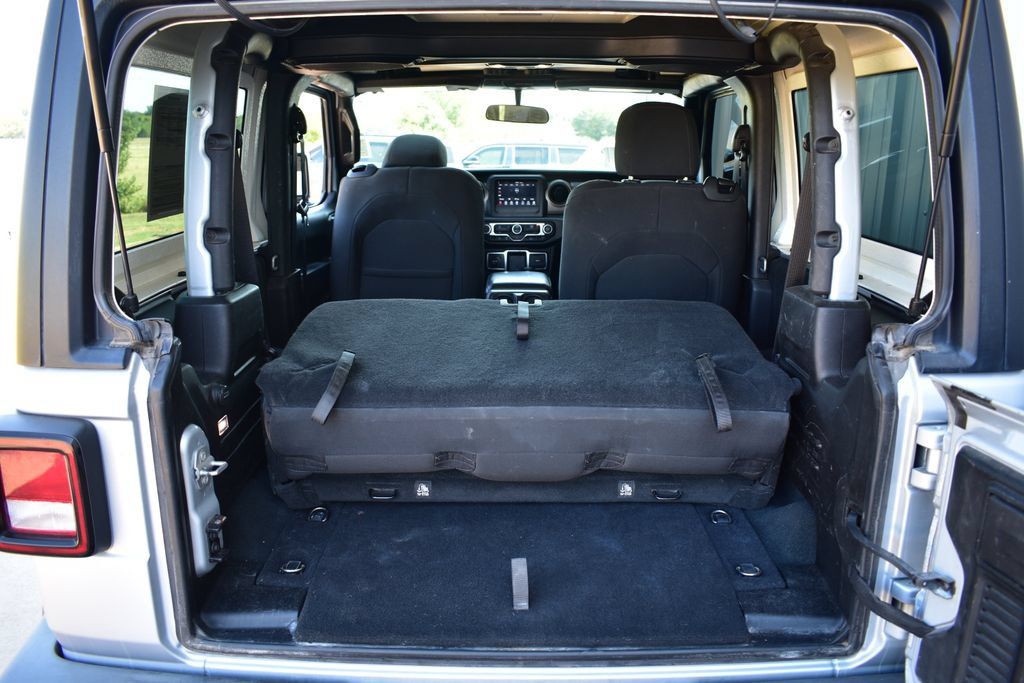 Used 2022 Jeep Wrangler Sport AWD/4WD image 22