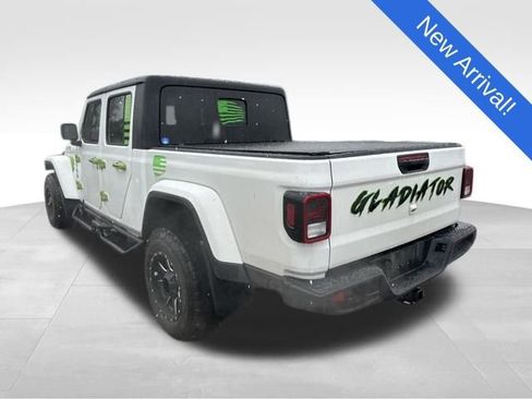Used 2022 Jeep Gladiator Sport image 5
