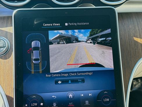 Used 2024 Mercedes-Benz C 300 Sedan image 13