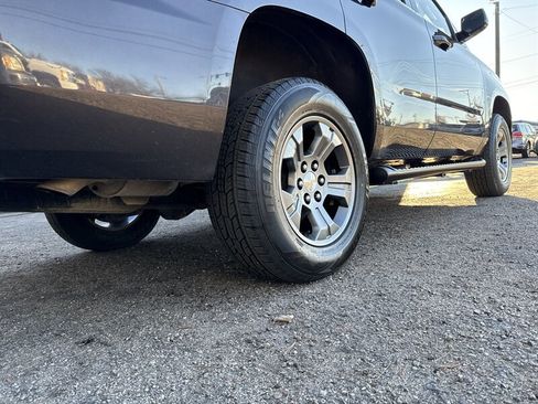 Used 2017 Chevrolet Tahoe LT image 24